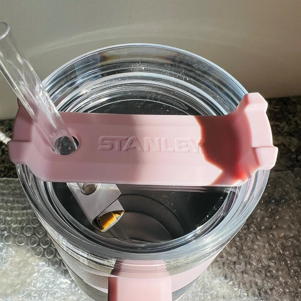 Stanley - PETAL (Pink) - 40oz OG Adventure Quencher Travel Tumbler - RARE + NWT - Picture 5 of 7